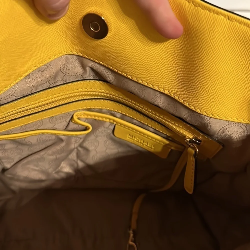 Michael Kors Hamilton bag wallet wristlet yellow studded. Large. 14” COA